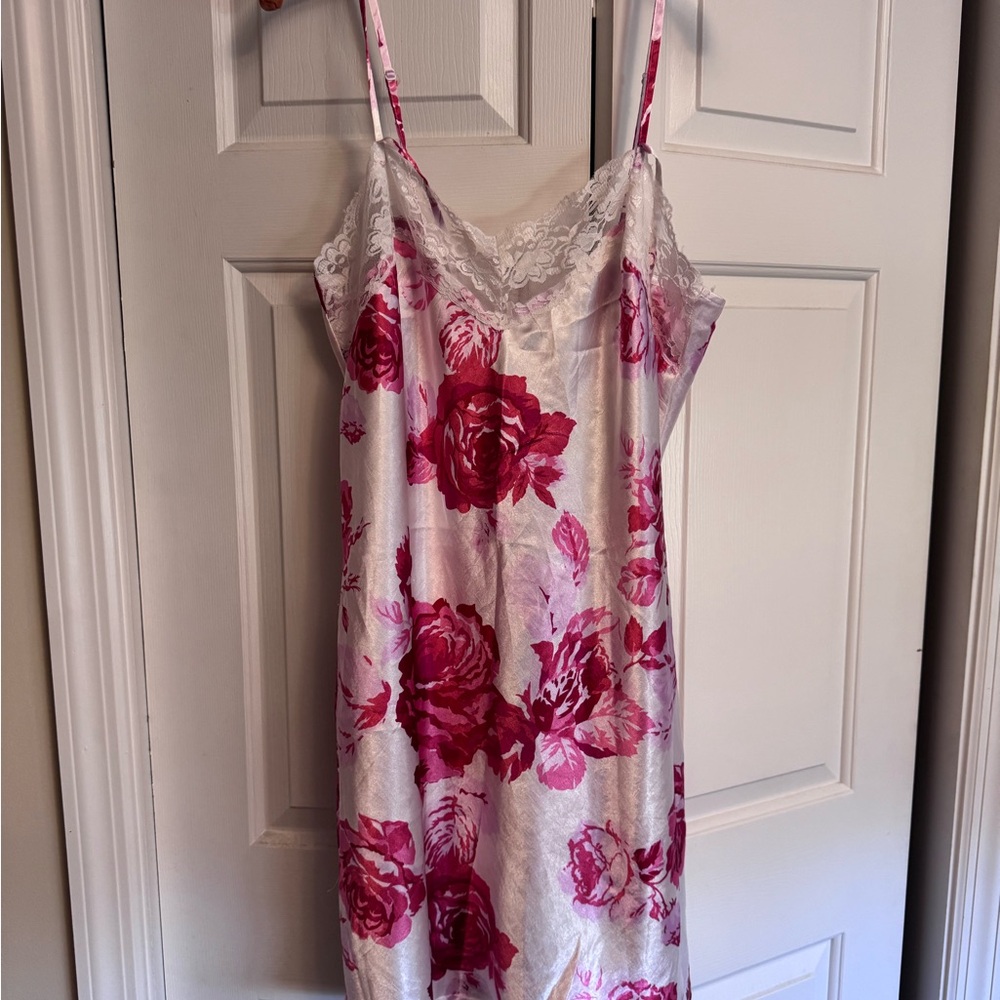 Floral Lace Trim Nightgown and Robe set